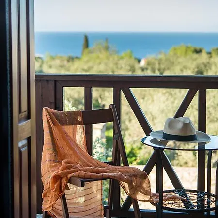 Lila's Luxury * Akrotiri