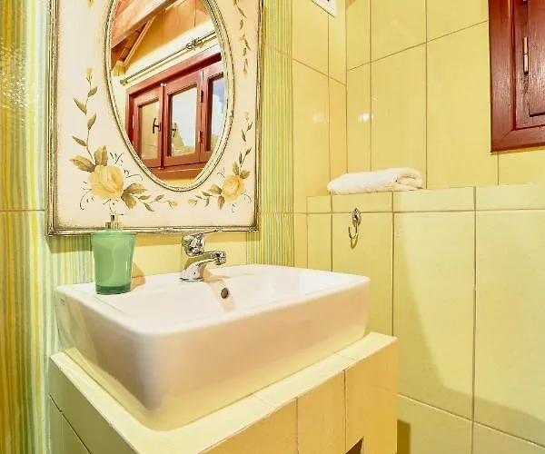 Lila's Luxury Villa *