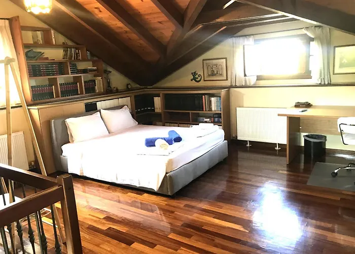Lila's Luxury Villa