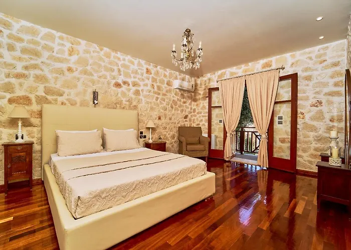 Lila's Luxury Villa