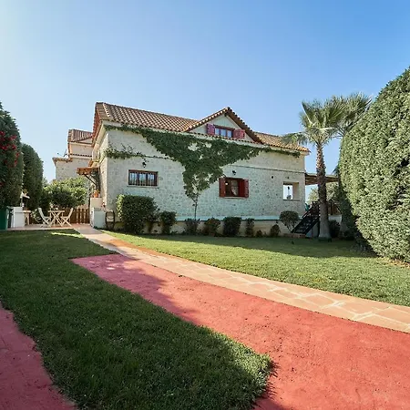 Lila's Luxury Villa *